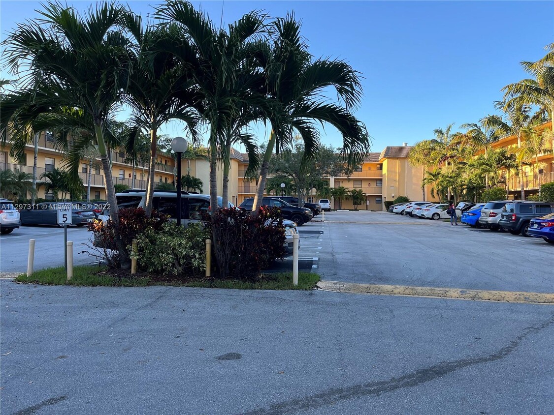 11453 NW 39th Ct Unit 210-2, Coral Springs, FL 33065 - Condo for Rent ...