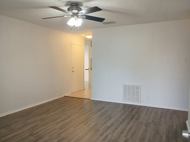 Foto del edificio - 9742 Hidden Rock