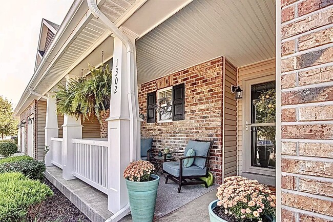 Foto del edificio - 1302 New Charter Ln