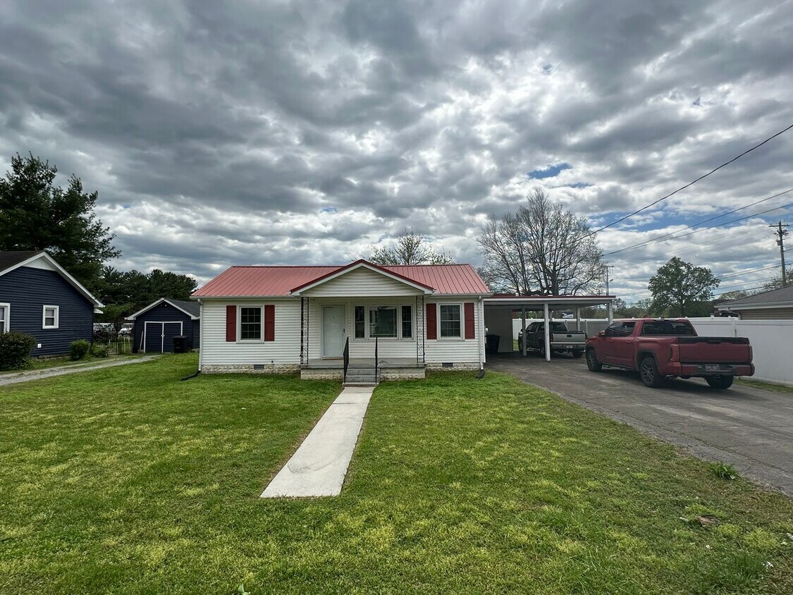 Primary Photo - 106 Rushwood Dr
