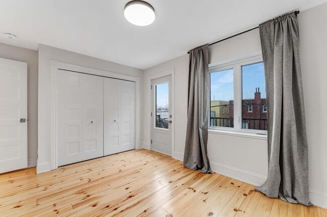 Building Photo - 288 Arlington Ave