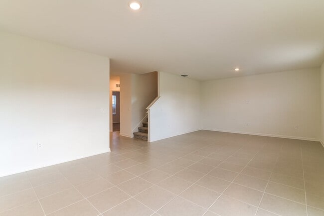 Building Photo - 4825 Katrina Dr
