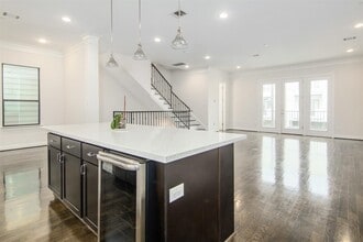 Building Photo - 1508 Johnson St