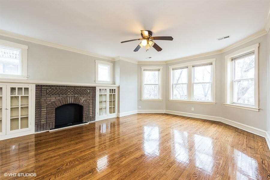 Foto principal - 4244 W Wrightwood Ave