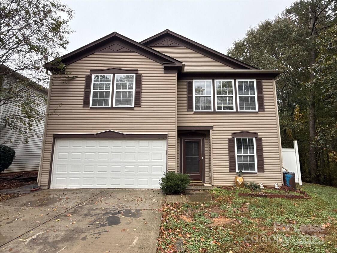 Foto principal - 2937 Royal Fern Ln