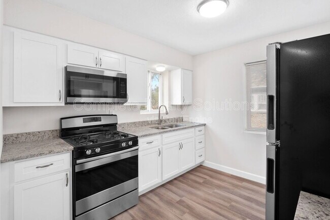Foto del edificio - 7720 Ahern Ave
