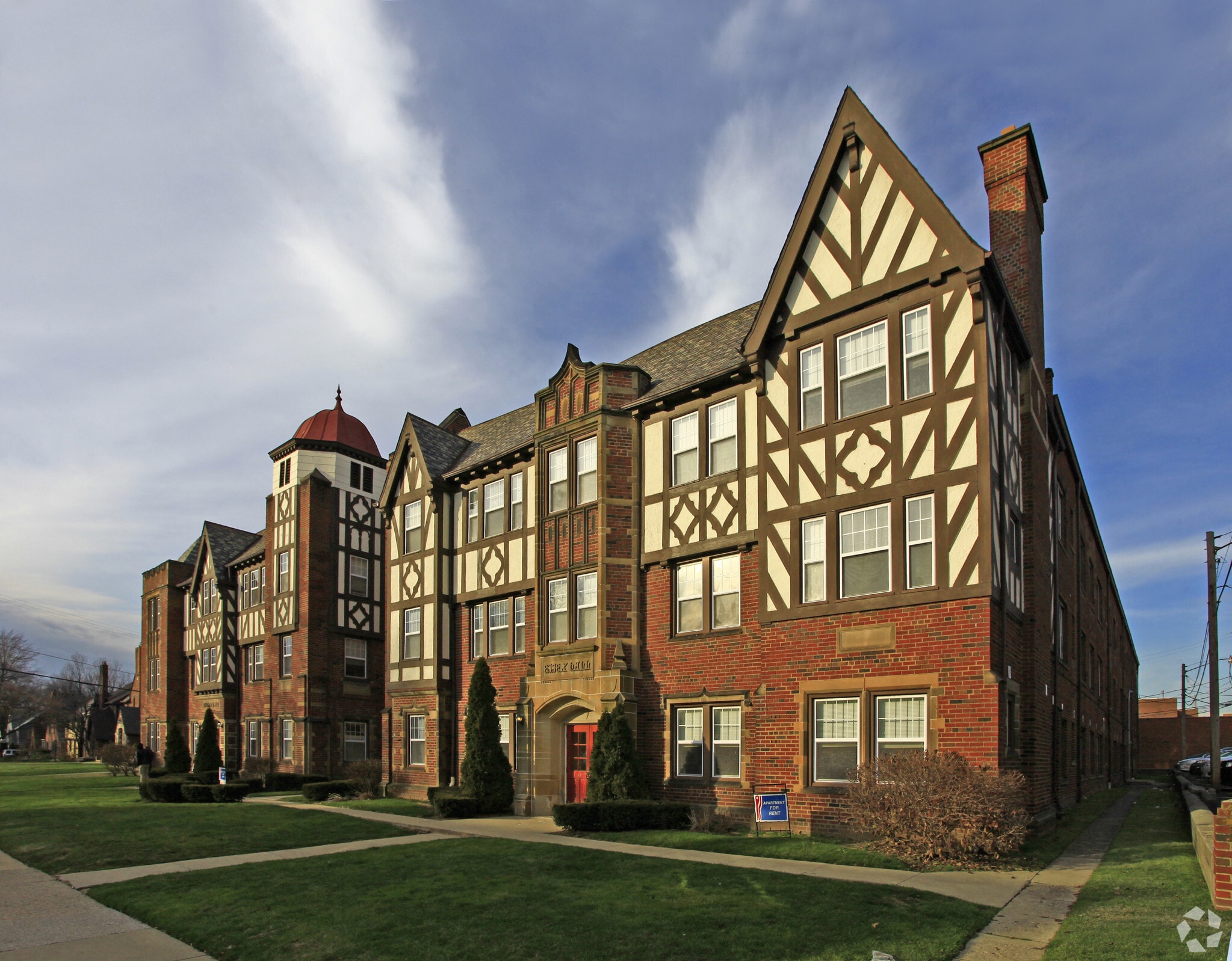 Essex-Morley and Barclay Apartments – photo 1 of 20