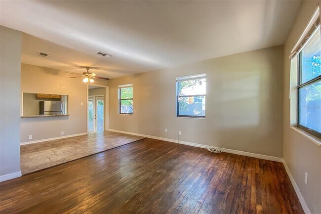 Foto del edificio - 6221 5th Ave S