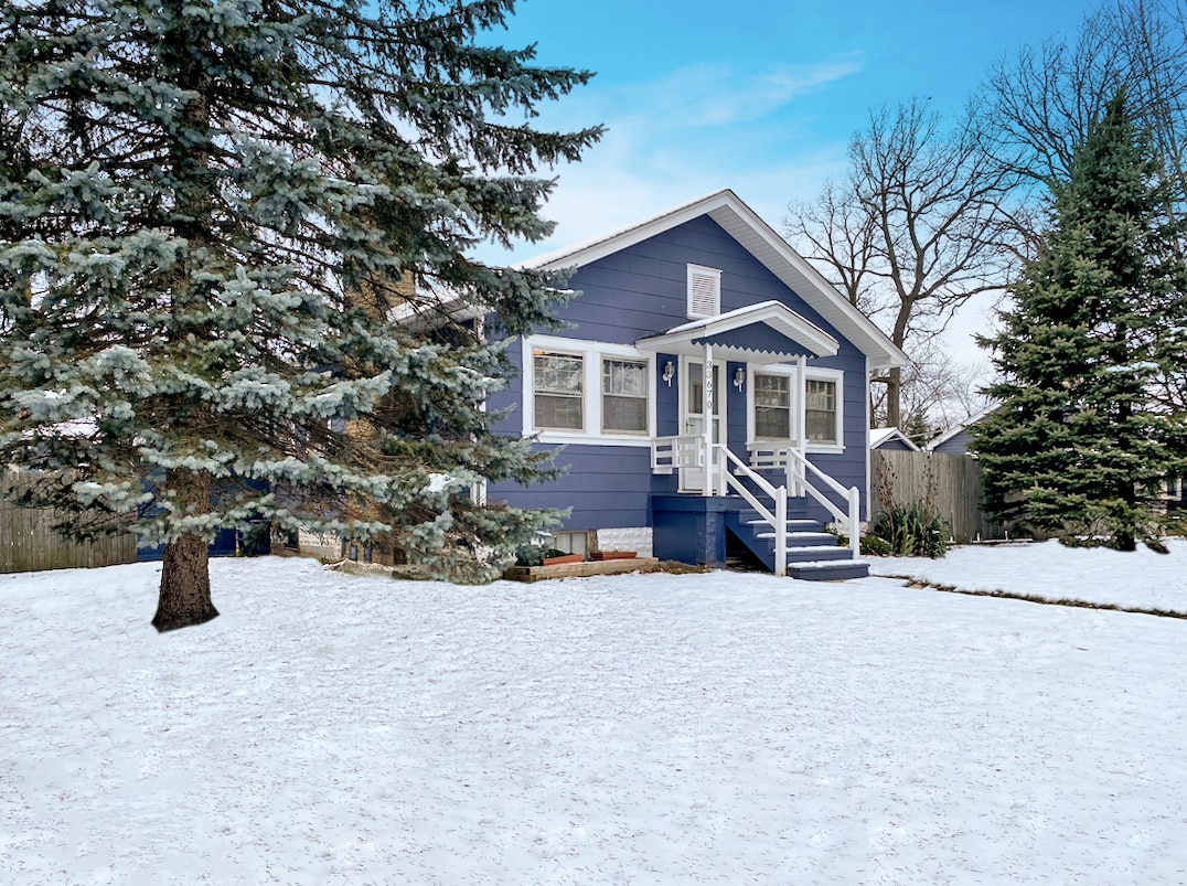 33670 N Idlewild Dr, Grayslake, IL 60030 House Rental in Grayslake