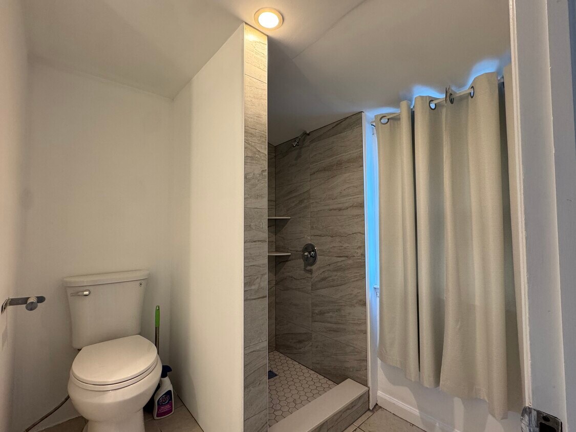 Foto del edificio - 41 Young Dixon Way