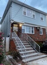 Building Photo - 121 Mallory Ave