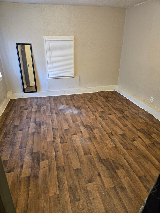 Foto del edificio - 1512 1/2 Chandler St