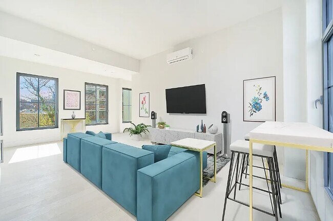 Foto del edificio - Driggs Avenue