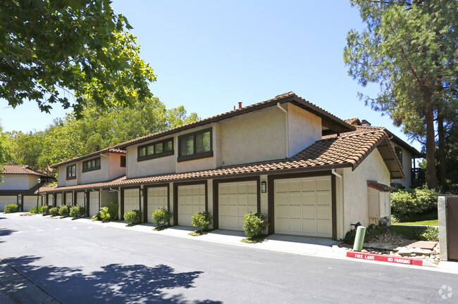 Primary Photo - La Crosse Village Apartments