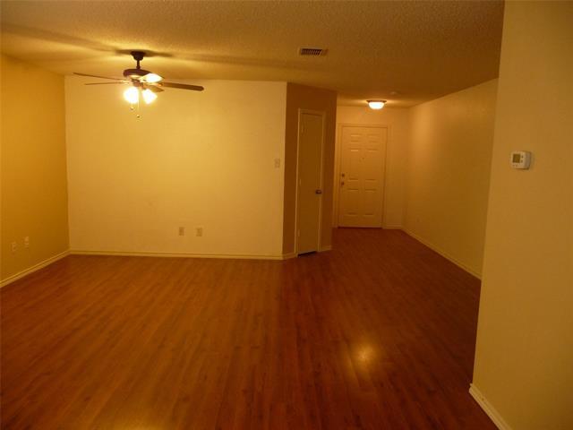 Foto del edificio - 1617 Sierra Meadow Ln
