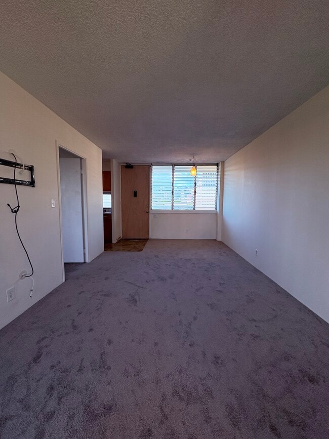 Building Photo - 1122 Elm St