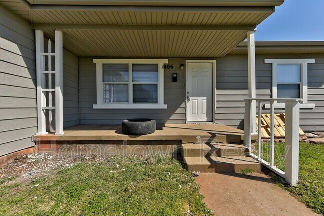 Photo - 1409 SE 41st St House