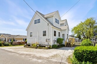 Building Photo - 8 58th St
