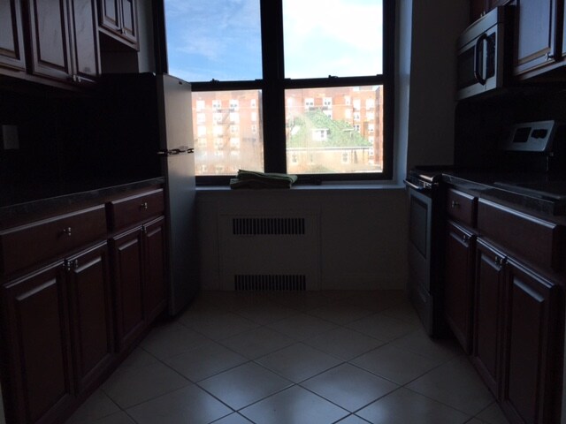 Primary Photo - 130 Bay Ridge Pkwy