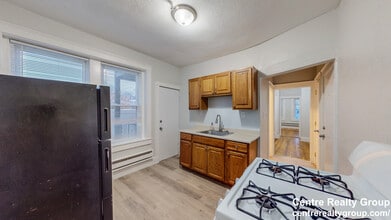 Building Photo - 12 American Legion Hwy