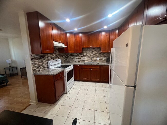 Foto del edificio - 830 Liloa St