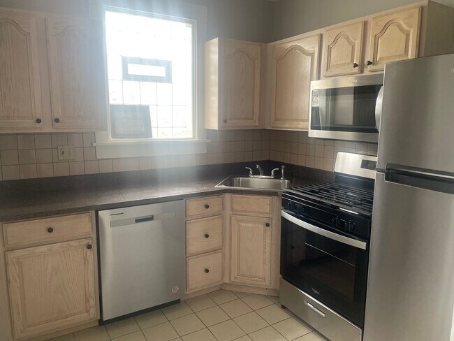 Foto del edificio - 111 E Garden Rd