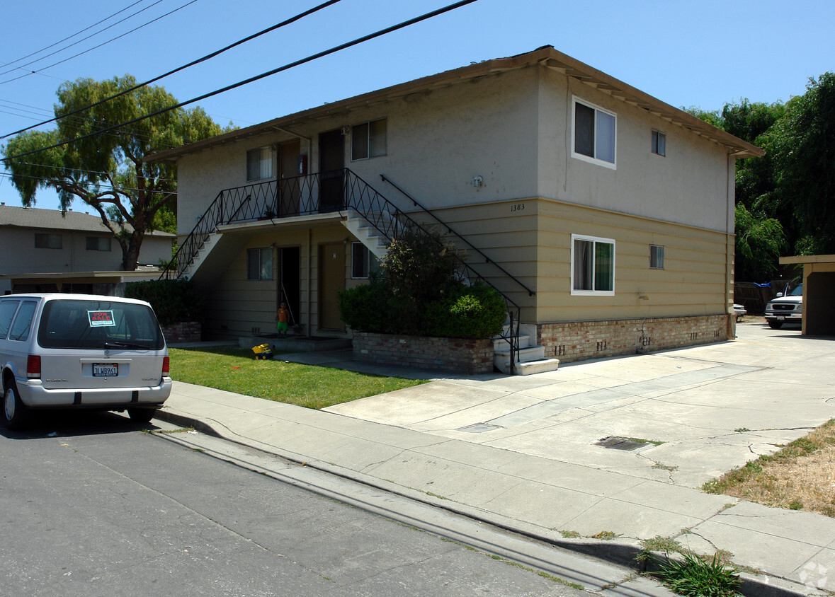 Building Photo - 1383 Calabazas Blvd