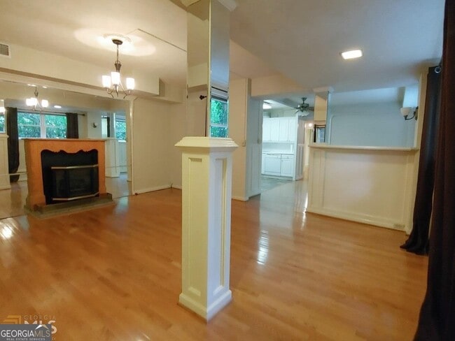 Building Photo - 76 Laurel Forest Cir NE
