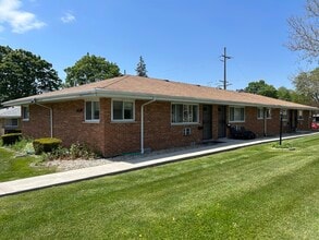 Building Photo - 208 Walter Dr