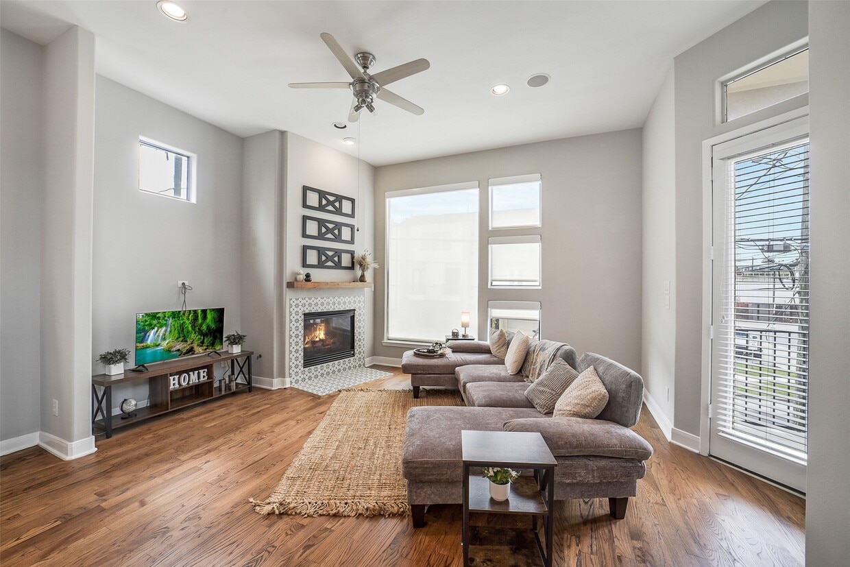 Foto principal - 904 Roy St
