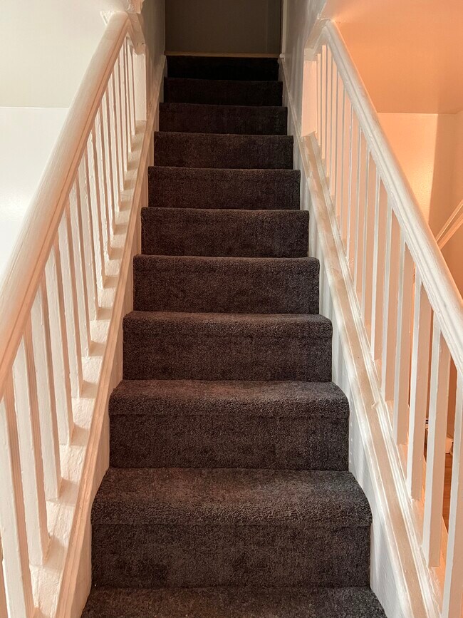 Building Photo - 64 Spring St