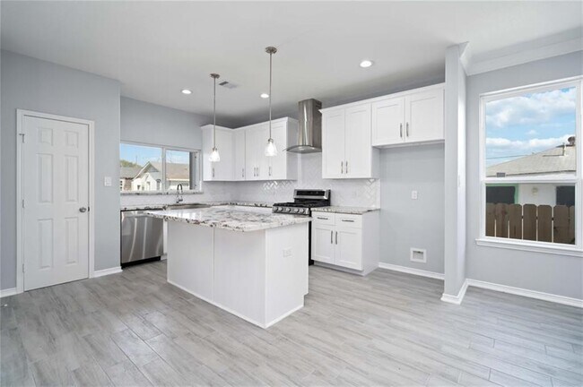 Foto del edificio - 1215 E 34th St