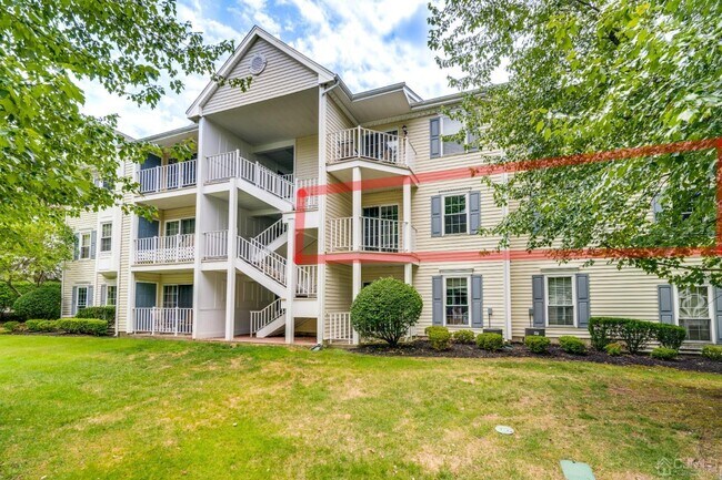Building Photo - 52 Dartmouth Way