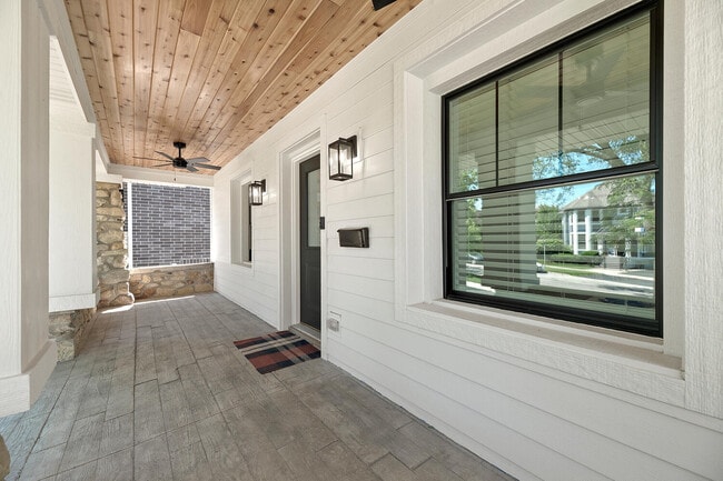 Building Photo - 1205 Curtiss St
