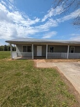 Building Photo - 5121 Ponderosa Dr