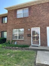 Building Photo - 3500 Warwick Dr