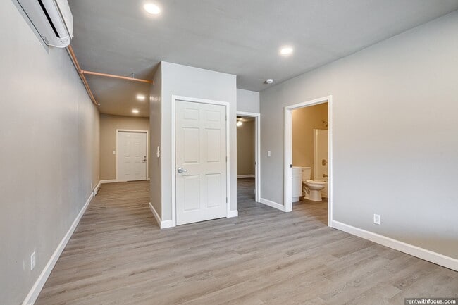 Interior Photo - EVERGREEN PLACE