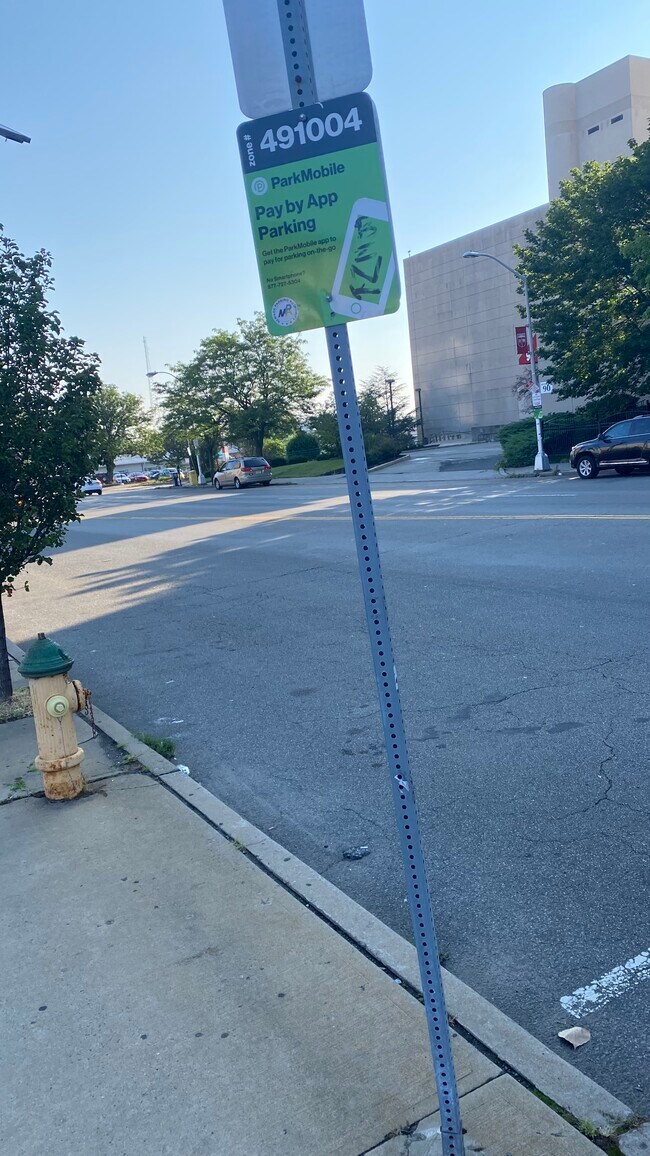 Foto del edificio - 604 Broad St