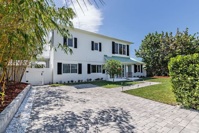 Foto del edificio - 234 Gregory Rd