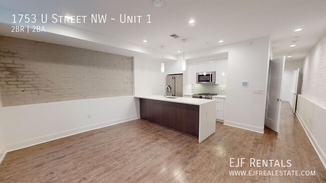 Foto del edificio - U Street Corridor Two Bedroom For Rent! Pe...