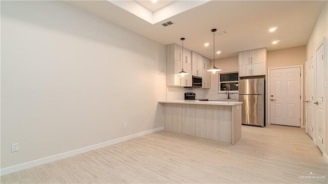 Building Photo - 20 N 25th St