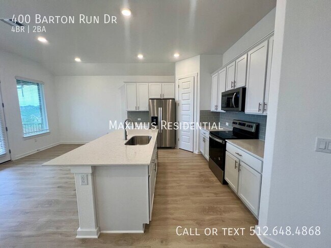 Foto del edificio - 400 Barton Run Dr