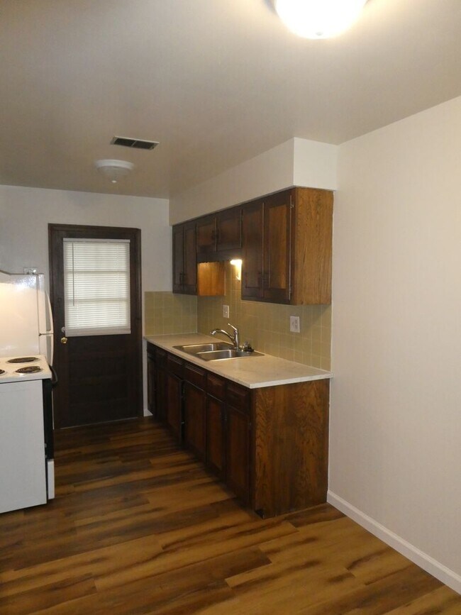 Foto del edificio - 4506 N.Oakland Gravel Rd.