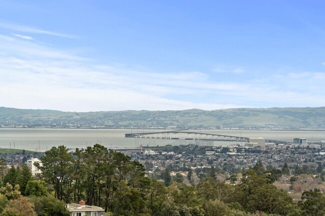 Building Photo - 15 Anson Rd