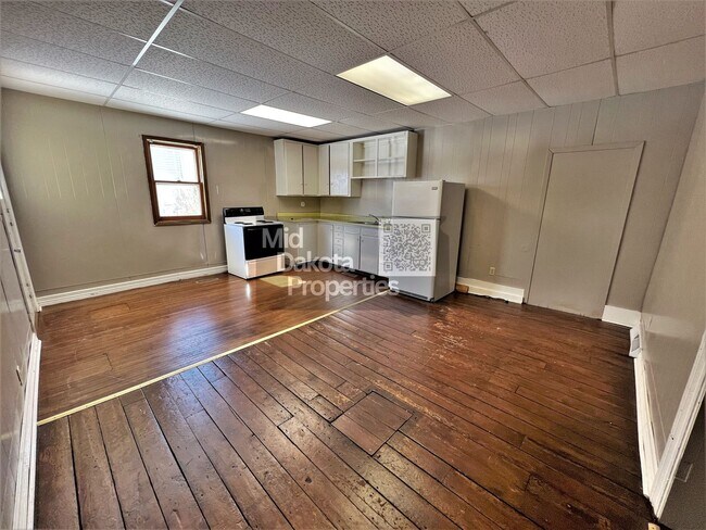 Foto del edificio - 420 E 6th Ave