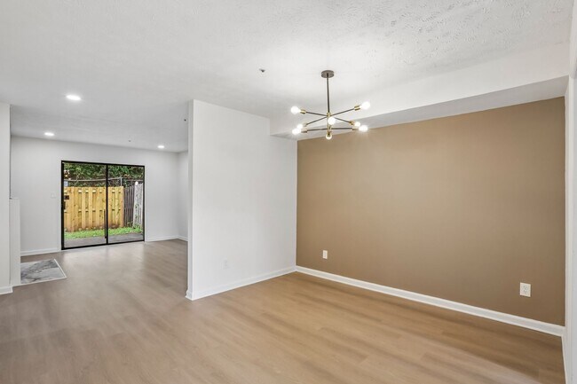 Foto del edificio - 2280 Wellington Cir
