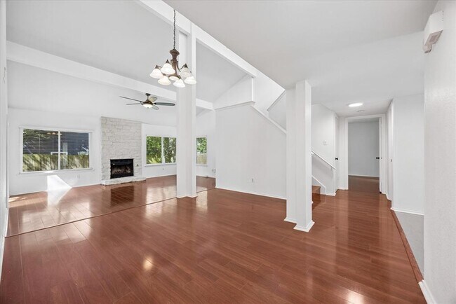 Foto del edificio - 2609 Monarch Dr