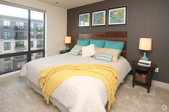 The Miles Uptown Apartments Minneapolis, MN