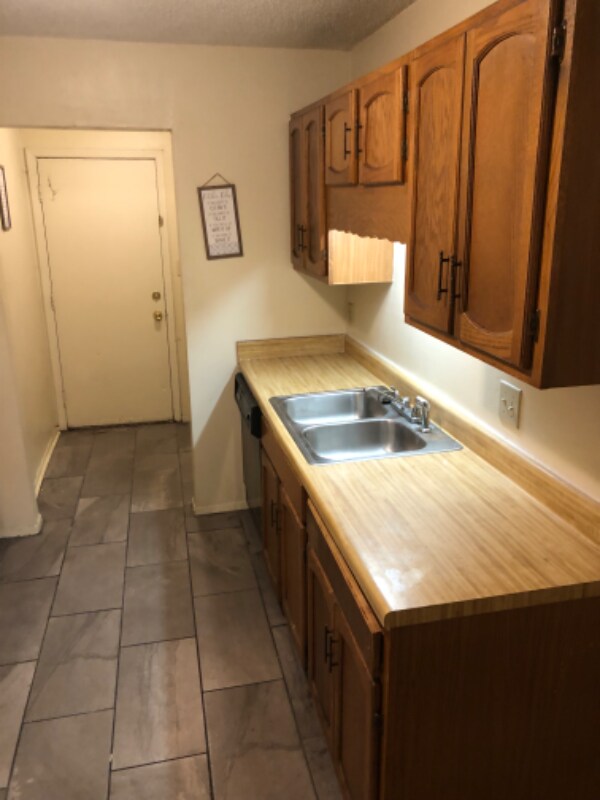 Primary Photo - 116 Meadow Wood Dr