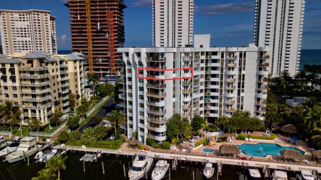 Foto del edificio - 1361 S Ocean Blvd